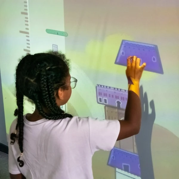 Mur interactif enfant Mur Interactif Enfant -KIDEA BOUTIQUE mur interactif enfant 1